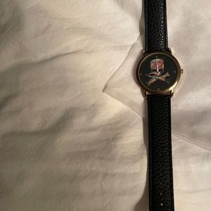 Watch (not sure if works with battery)